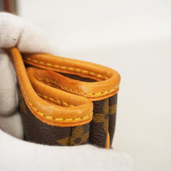 LOUIS VUITTON Brown Monogram Tote Bag - Picture 6 of 12